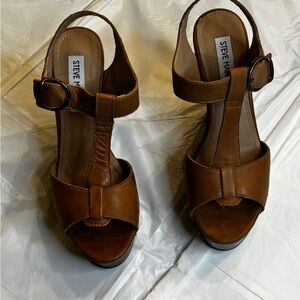 Steve Madden Tan Platform Sandals